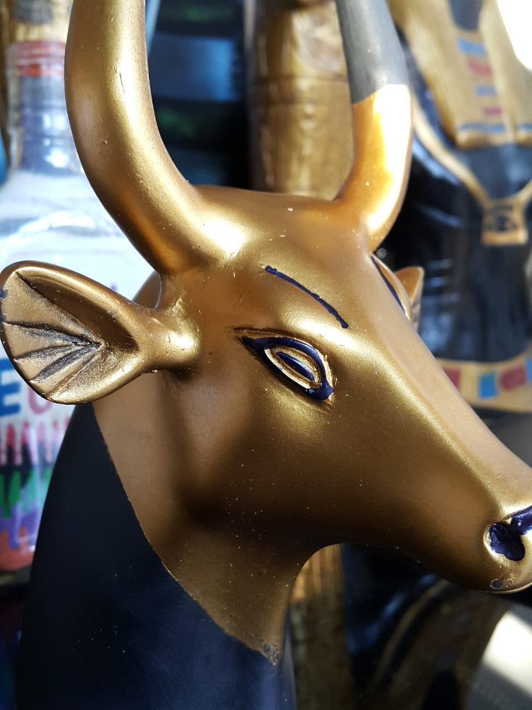 king-tutankhamums-cow-head-replica-large-made-in-egypt