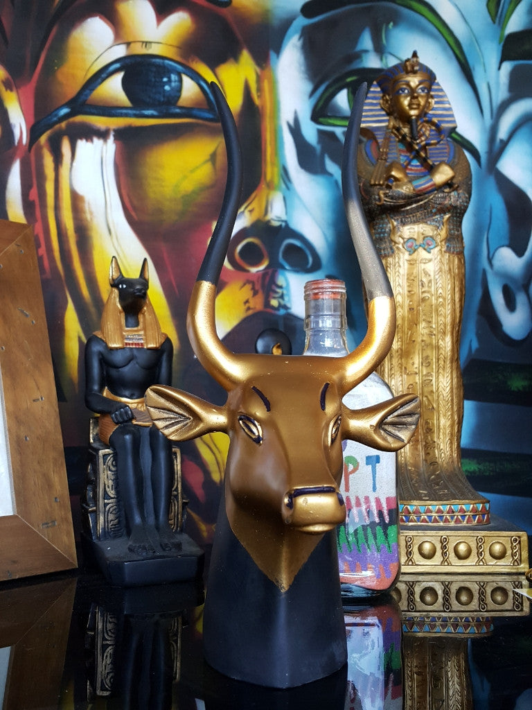 king-tutankhamums-cow-head-replica-large-made-in-egypt