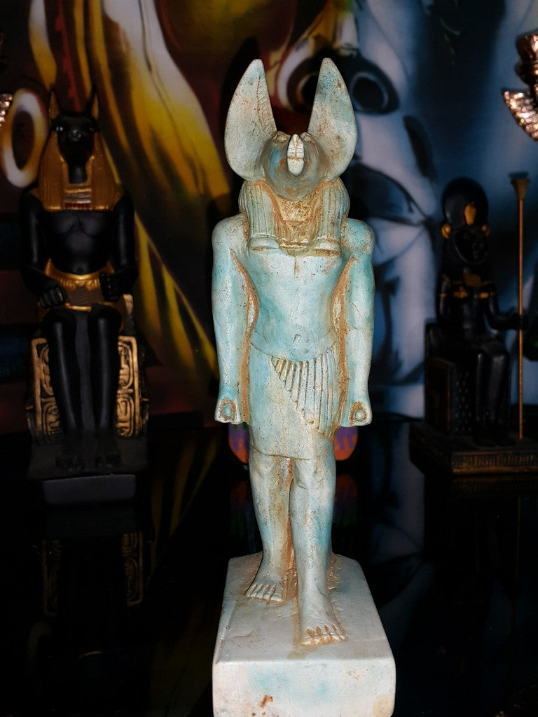 museum-quality-fiance-style-reproduction-anubis-20cm-tall-made-in-egypt