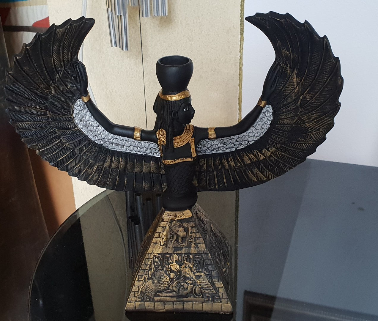 isis-statue-23-cm-tall-black-gold-candle-holder-single-handmade-in-egypt
