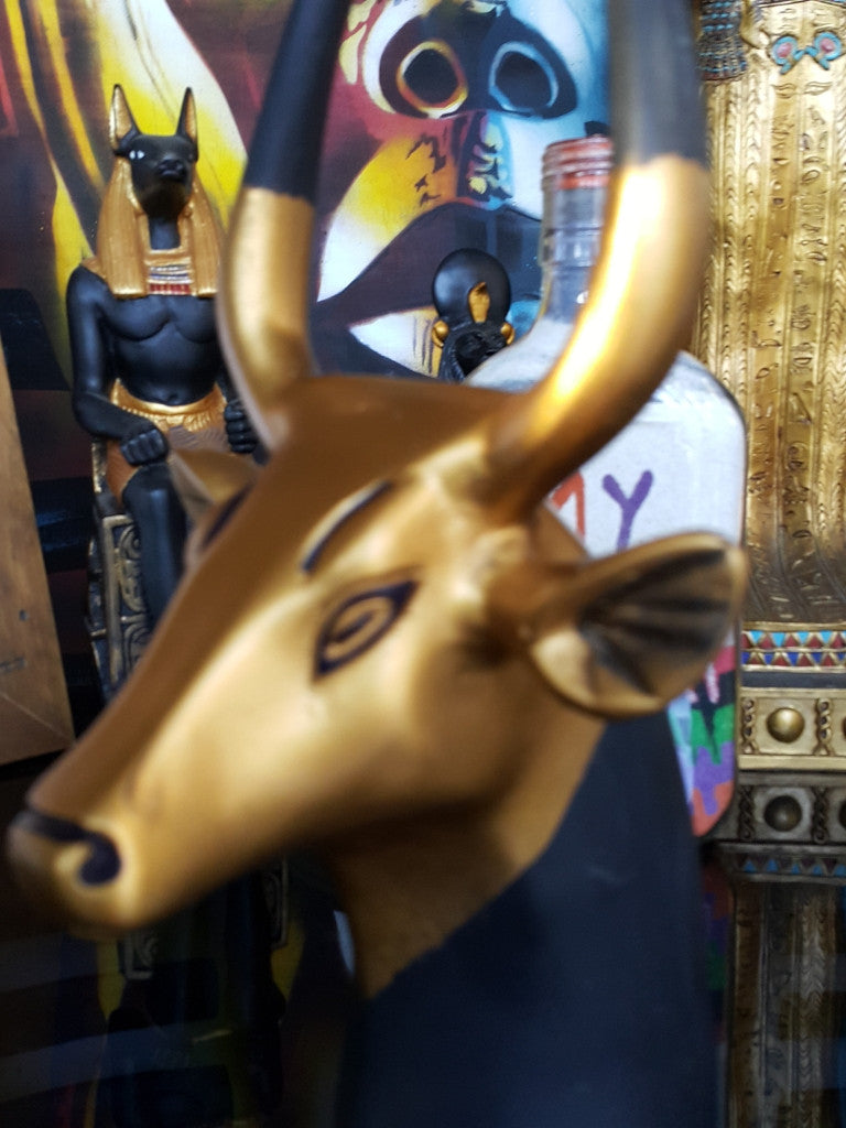 king-tutankhamums-cow-head-replica-large-made-in-egypt