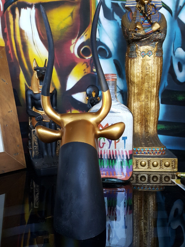 king-tutankhamums-cow-head-replica-large-made-in-egypt