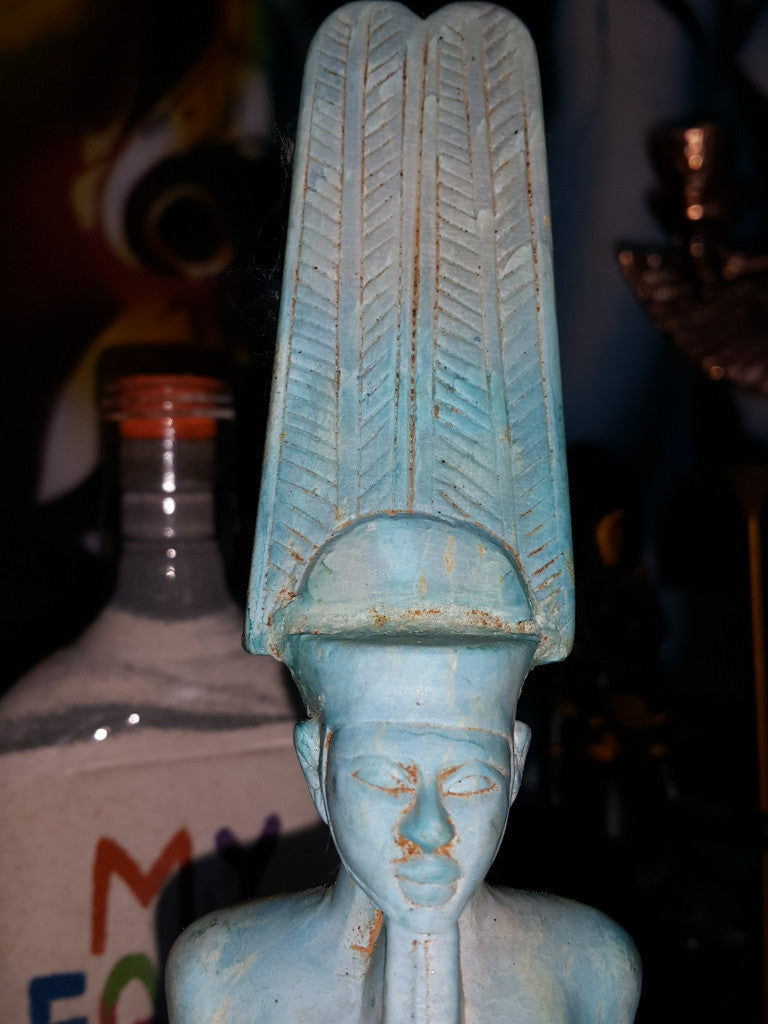 museum-quality-fiance-style-reproduction-amun-23cm-tall-made-in-egypt