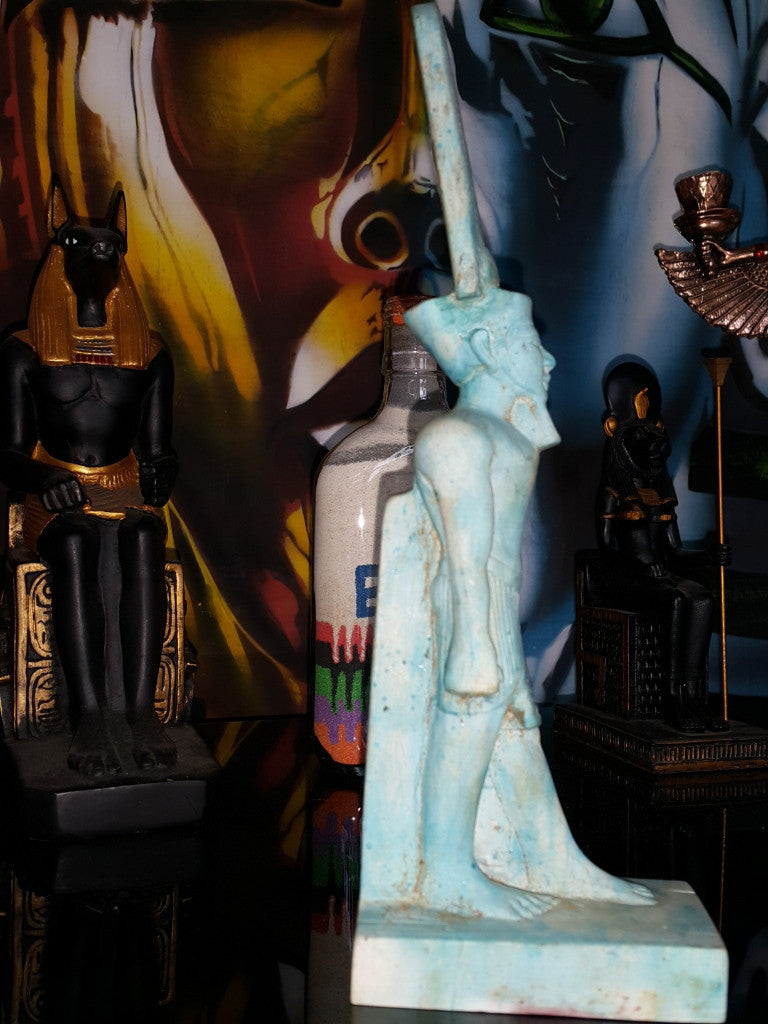 museum-quality-fiance-style-reproduction-amun-23cm-tall-made-in-egypt