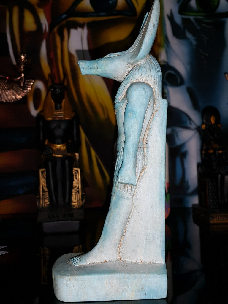 museum-quality-fiance-style-reproduction-anubis-22cm-tall-made-in-egypt
